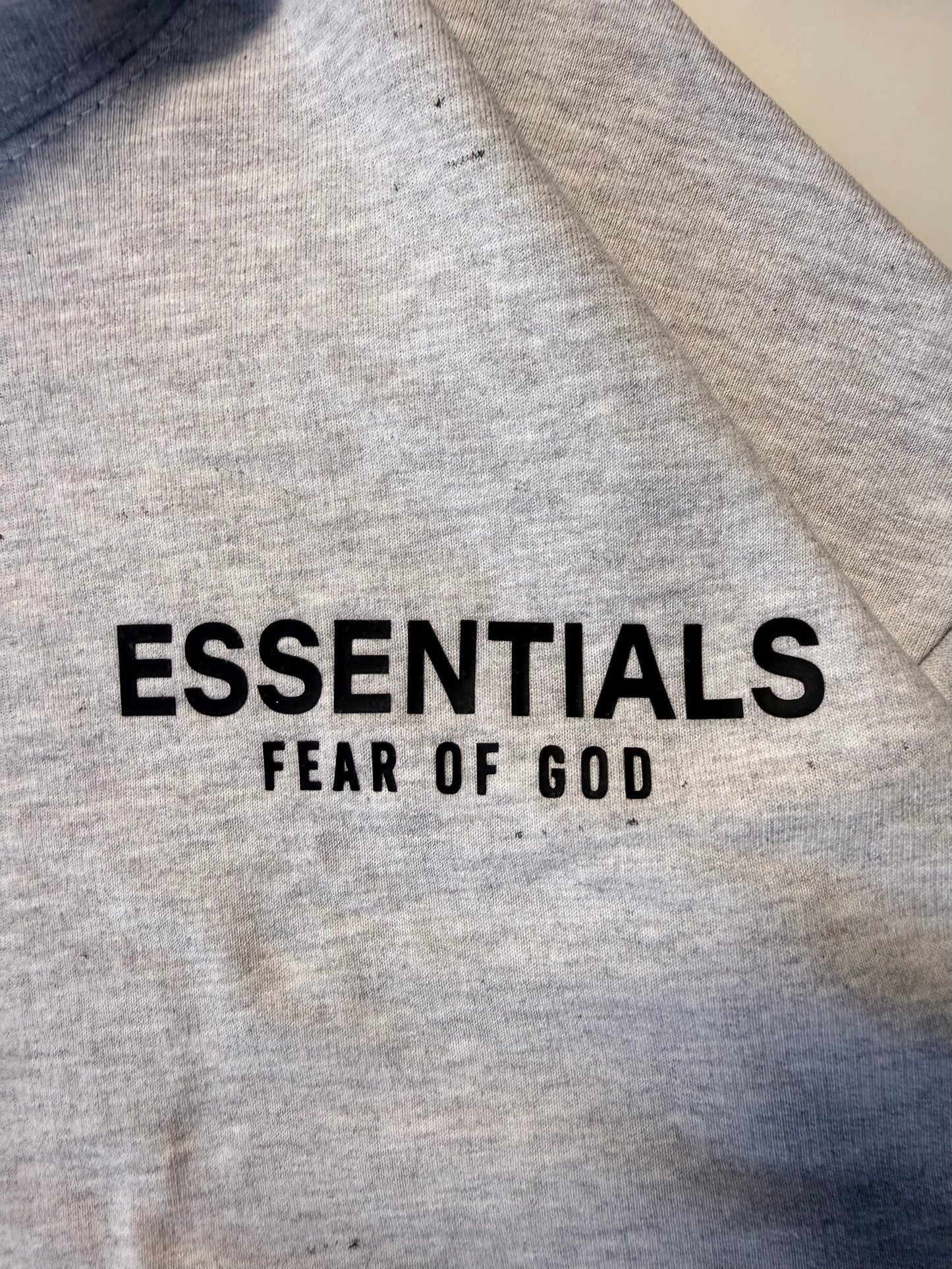 Essentials Gris Fear of God